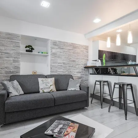 Amazing 3 Bdrs And Garden Place Du Pin Parking ! Nice Exterior photo
