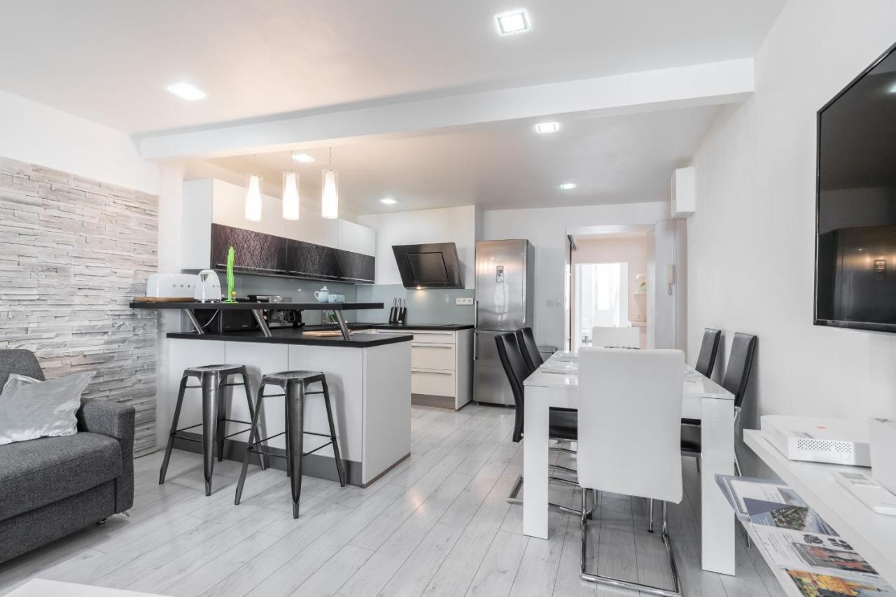 Amazing 3 Bdrs&garden Place Du Pin Parking ! Appartement Nice