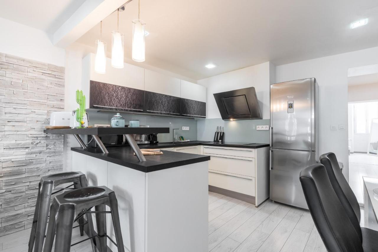 Amazing 3 Bdrs&garden Place Du Pin Parking !